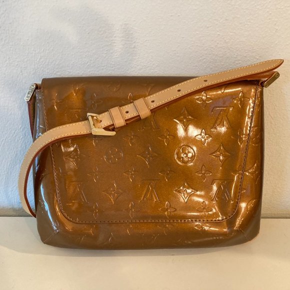 Louis Vuitton Monogram Vernis Thompson Street Purse - Picture 3 of 11